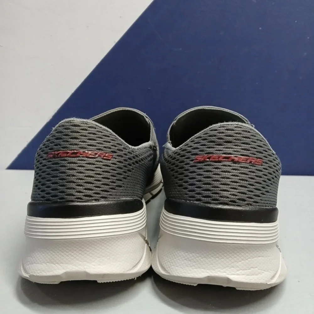 Skechers Equalizer 4.0 Sneakers Mens Size 10 Gray Relaxed Fit Memory Foam 232016